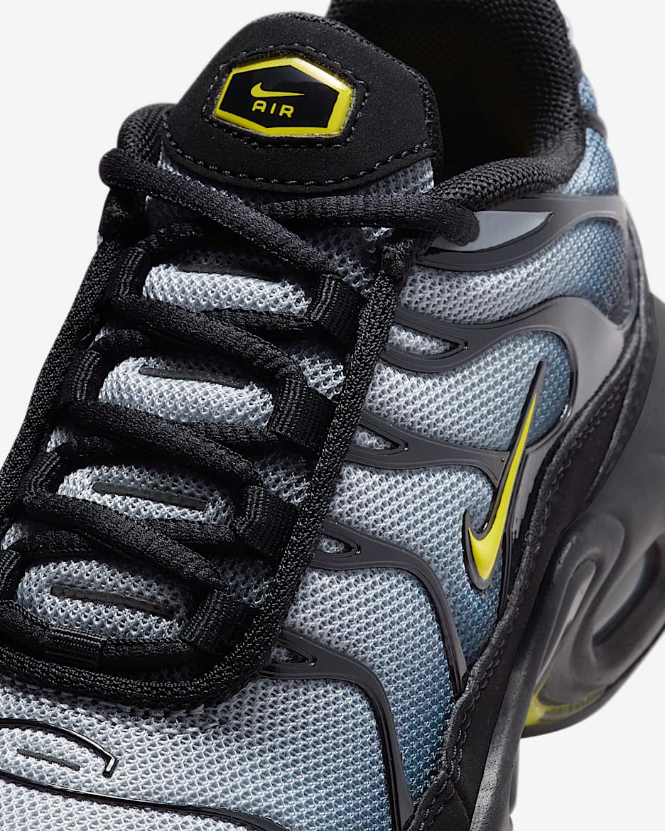 Green and black air max plus online